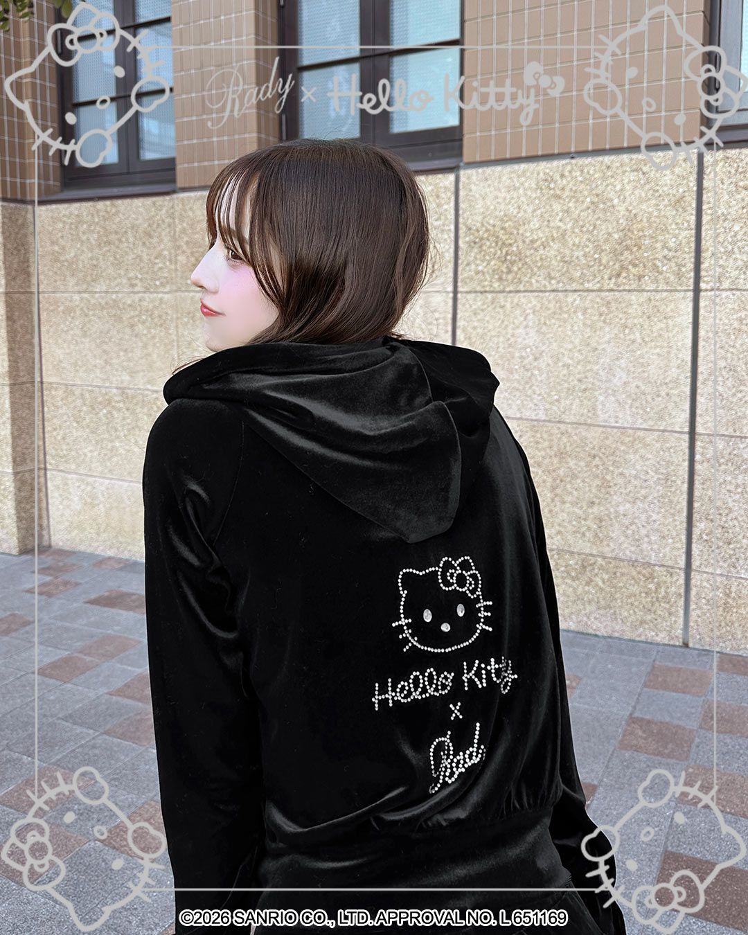 Hello Kitty ベロアセットアップ ブラック | ファッション通販