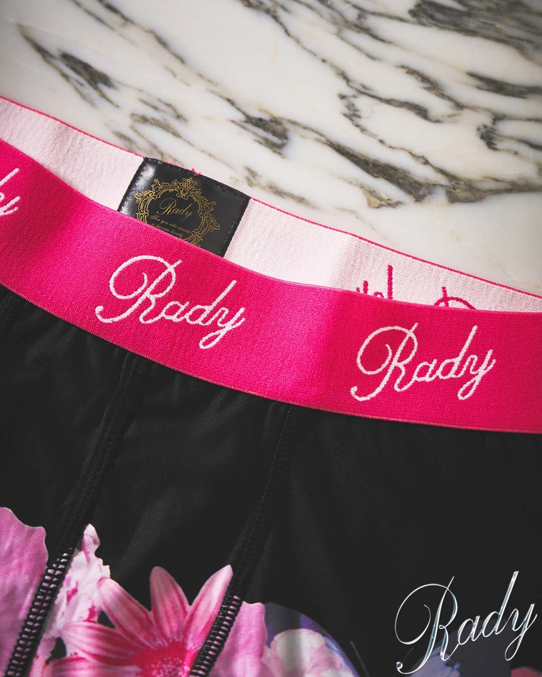 美品♡ Rady トロピカルピンク　タオルケット　シングル　希少♡トロピン Amazon.co.jp: Rady レディー トロピカル ピンク フード付き