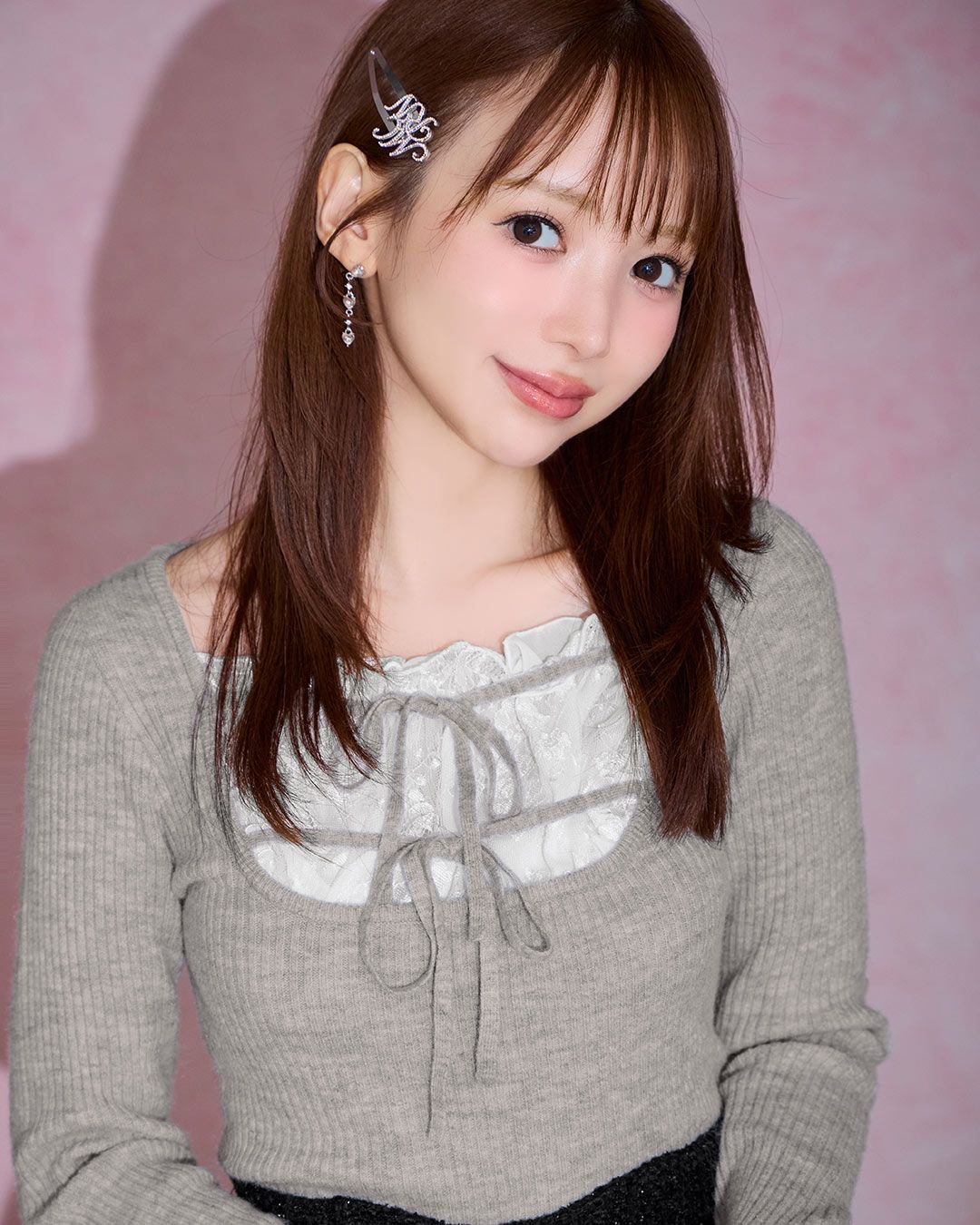 フリルリボンリブトップス ブラウン | ファッション通販＆メディア