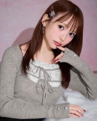 ミシェルマカロン　シャツレイヤード風ニットワンピース ミシェルマカロン シャツレイヤード風ニットワンピース