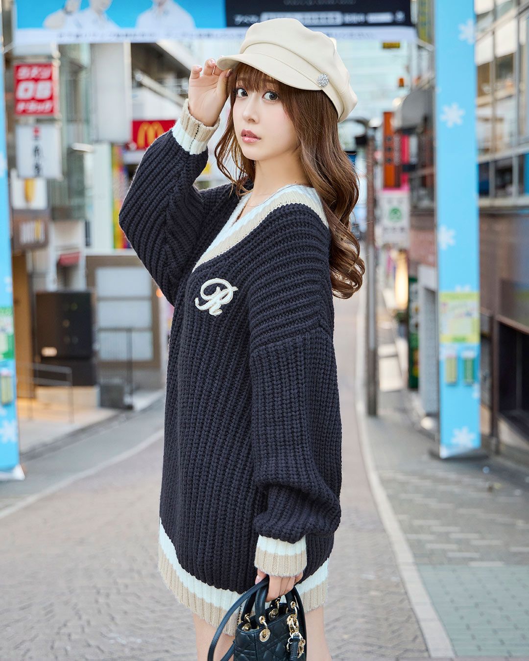 Radyロゴニットトップス　Mサイズ rady ロゴニットトップス ブラック Mサイズ｜Yahoo!フリマ（旧PayPay