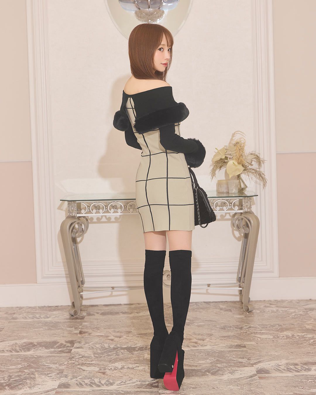 ミシェルマカロン フェザーオフショルチェックワンピース フェザーオフショルチェックワンピース ブラック | ファッション通販