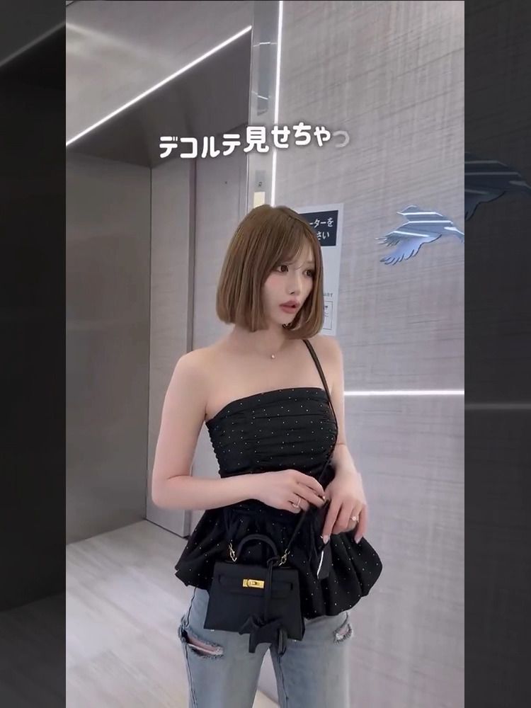 ラインストーンベアトップス ラインストーンベアトップス ブラック | ファッション通販