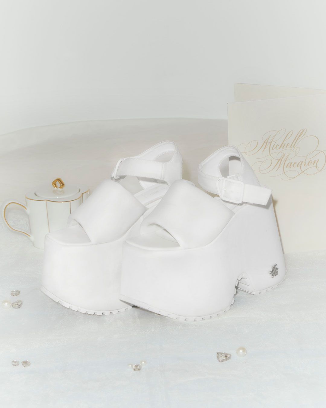 厚底パテッドサンダル ホワイト | ファッション通販＆メディアMyColor