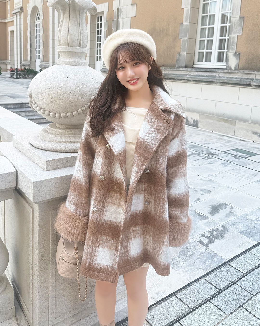 cherimi ビッグチェックトレンチファーコート ビッグチェックトレンチファーコート ベージュ | ファッション通販