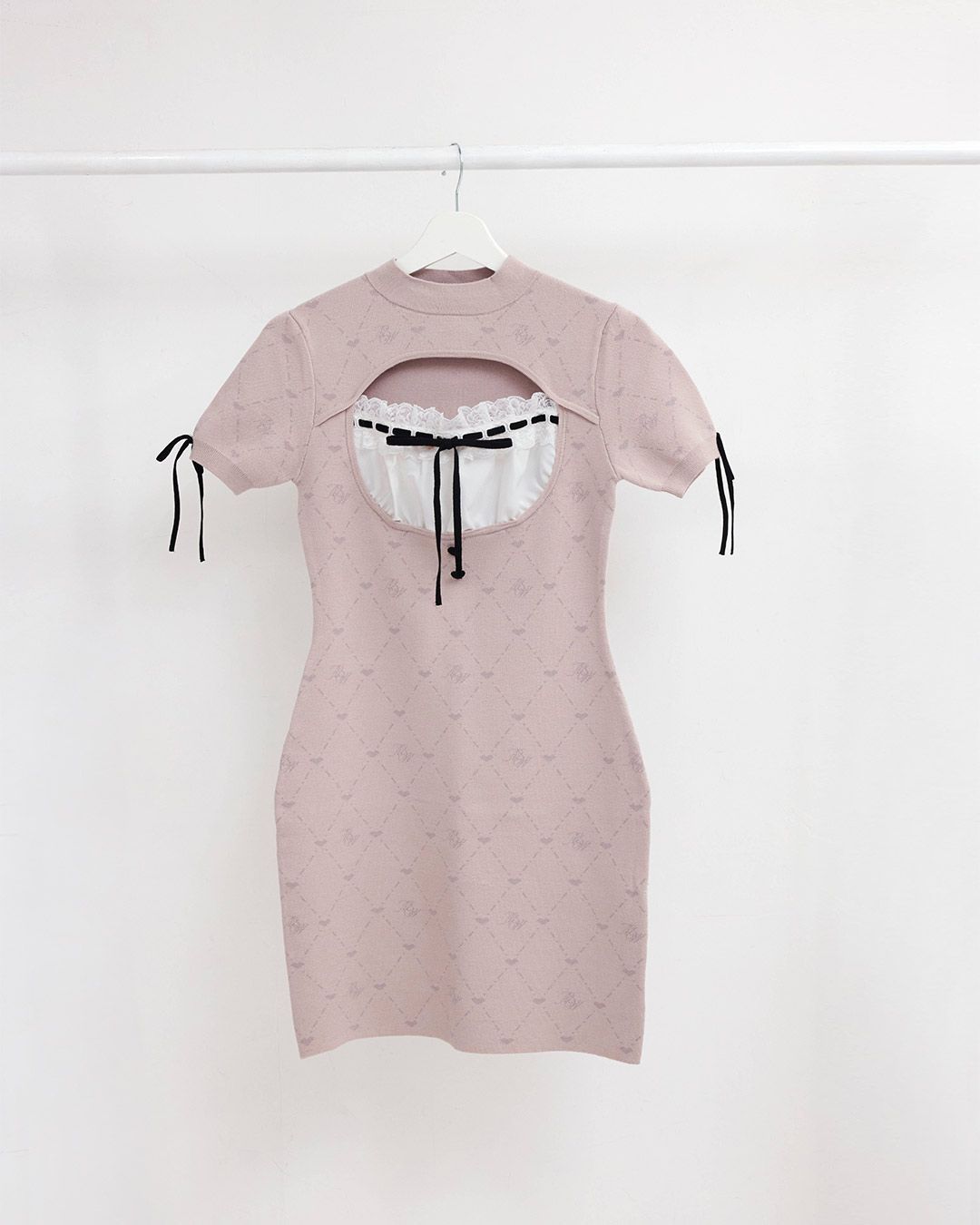 MWモノグラムワンピース ピンク | ファッション通販＆メディアMyColor