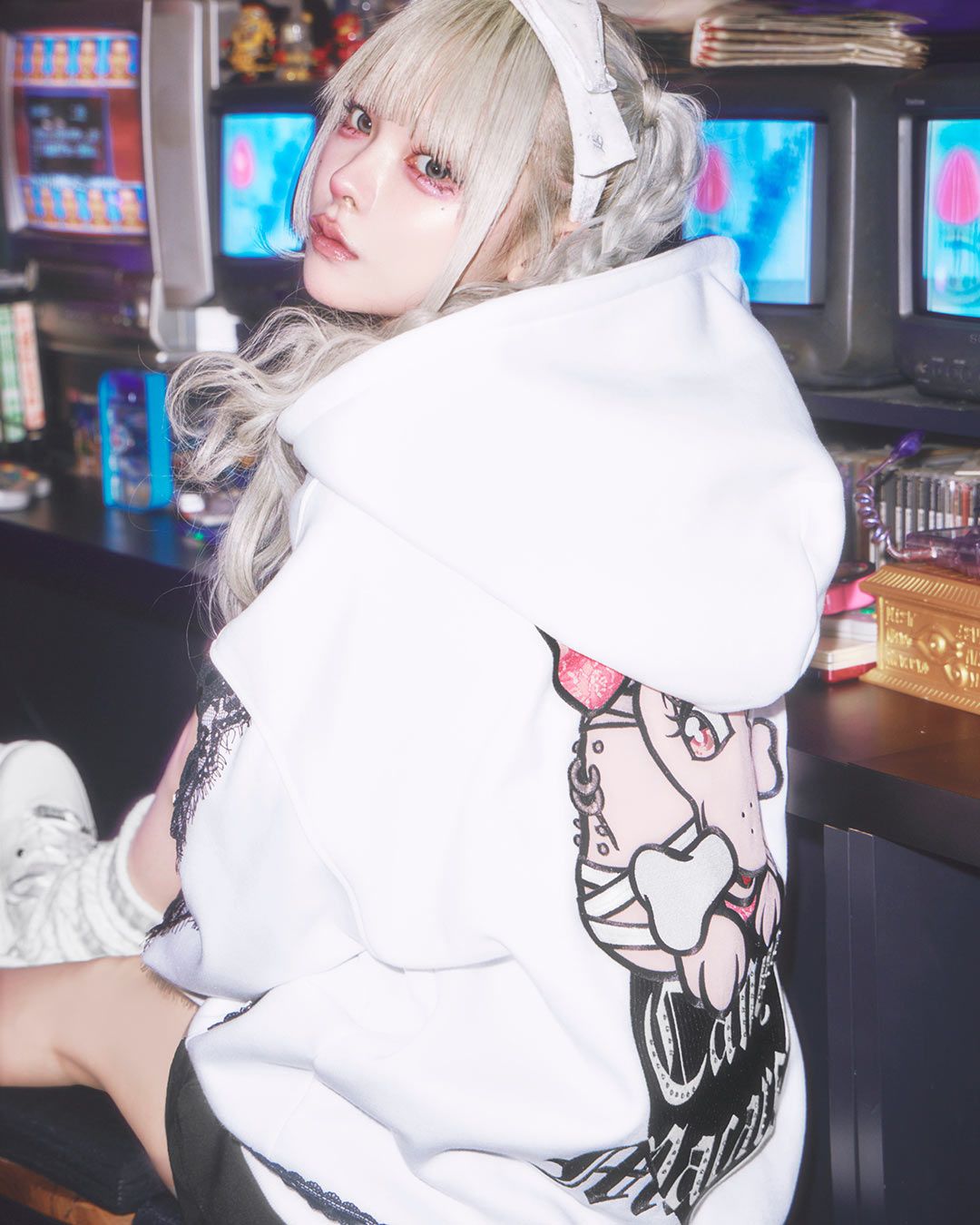 ガルフィーコラボBIGパーカー ホワイト | ファッション通販＆メディア