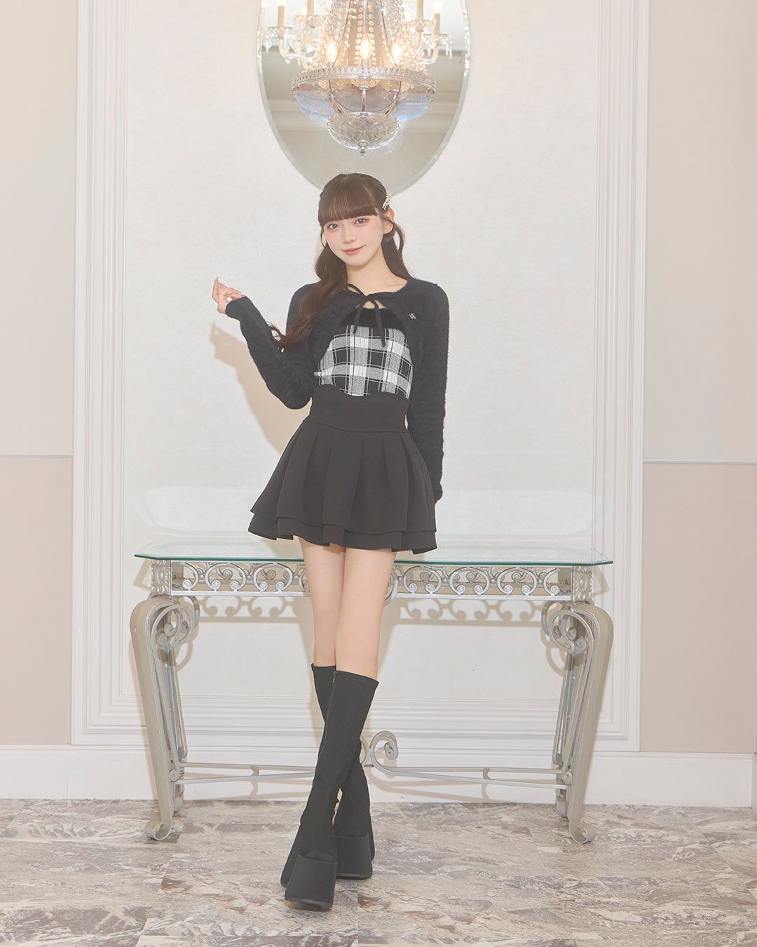 ミシェルマカロン　シャギーボレロチェックファートップス　ロゴ セットアップ 新品 シャギーボレロチェックファートップス ブラック | ファッション通販