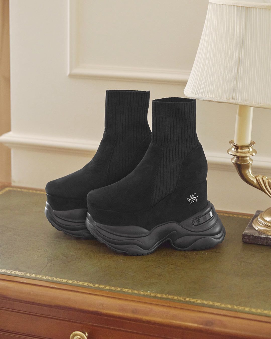 ミシェルマカロン ソックスライク厚底ブーツ Sサイズ ソックスライク厚底ブーツ ブラック | ファッション通販＆メディア