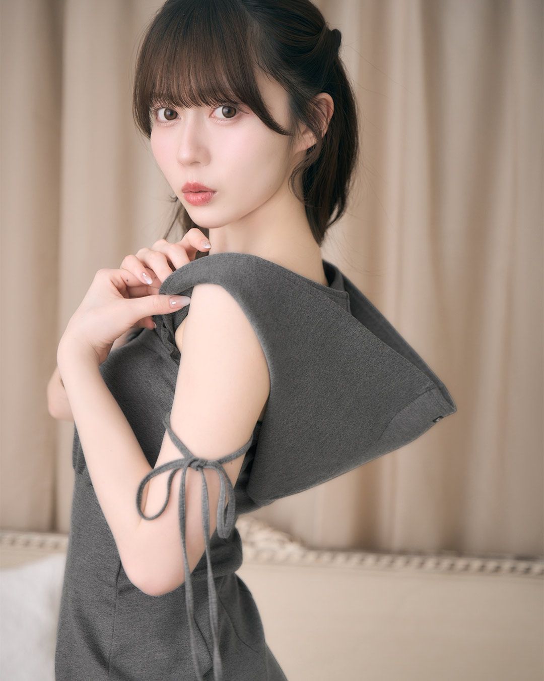 フード付きオフショルマーメードワンピース グレー