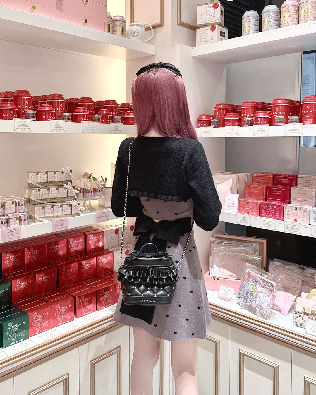 新品 mimi & roger ❤︎ ワンピース ミミアンドロジャー ブラック Luv シャギーアンサンブルワンピース ブラック | ファッション