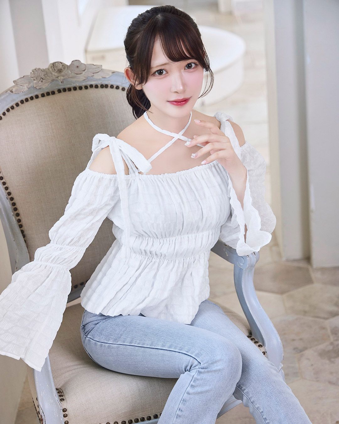 オフショルリボントップス ホワイト | ファッション通販＆メディア