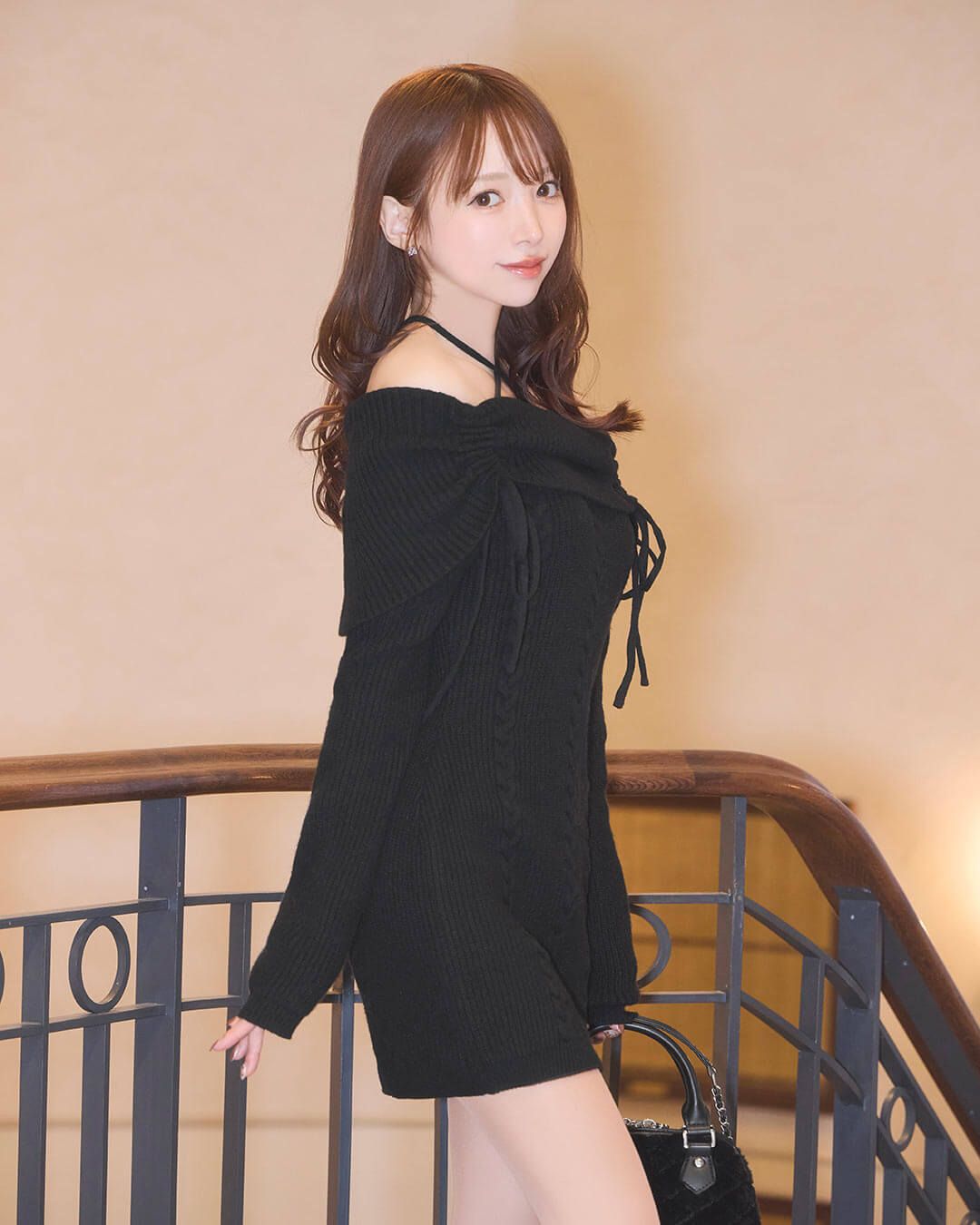 ギャザーオフショルニットワンピース ブラック | ファッション通販