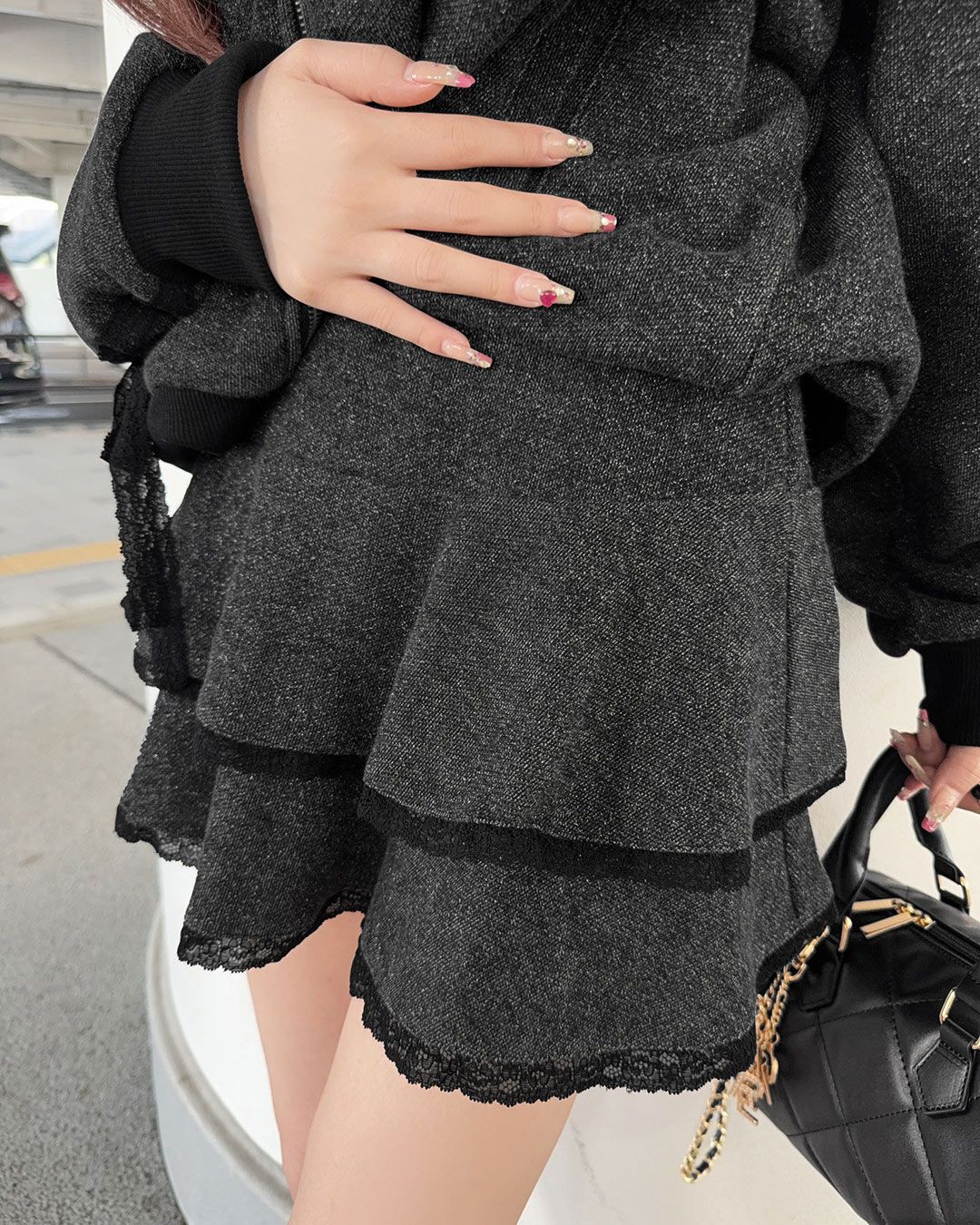 cherimi ラメ裏毛フリルスカートセットアップ ラメ裏毛フリルスカートセットアップ(インナーパンツ付き) グレー