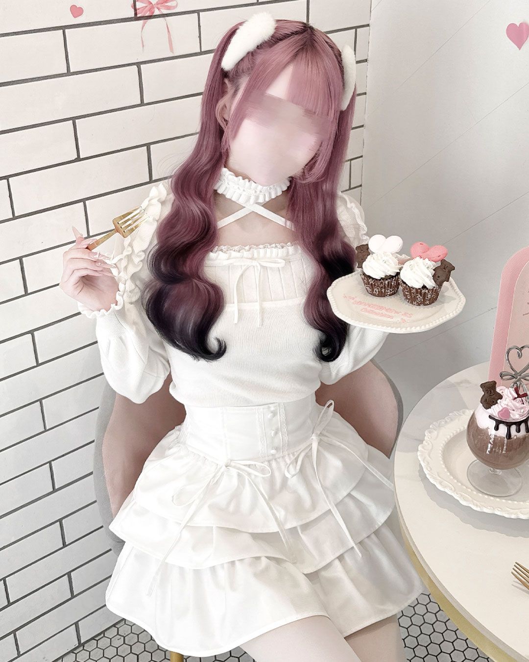 HONEY MEW チョーカー付きフリルショルダートップス　サックスブルー　xs チョーカー付きフリルショルダートップス ホワイト | ファッション通販