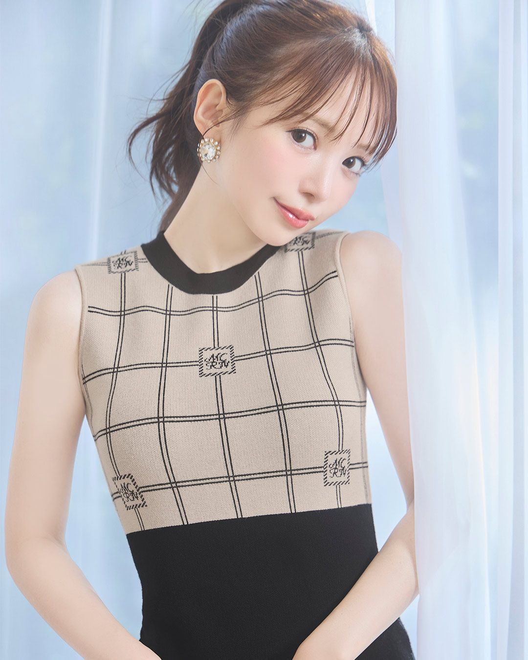【入手困難】PRADA◆ウール 半袖 ニット ミニワンピース ロゴ付 210.jpg