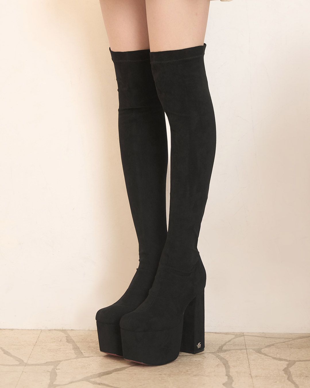 美脚ニーハイブーツ ブラック | ファッション通販＆メディアMyColor