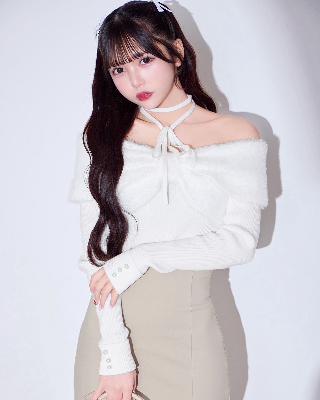 あざとオフショルリボンニット ブラック | ファッション通販＆メディア