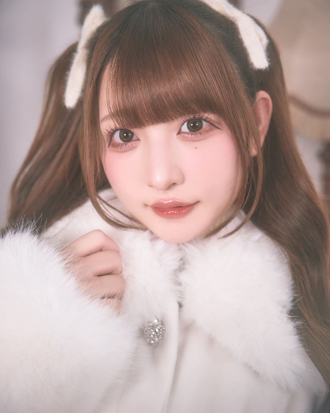 ファーカラーフレアコート オフホワイト | ファッション通販＆メディア