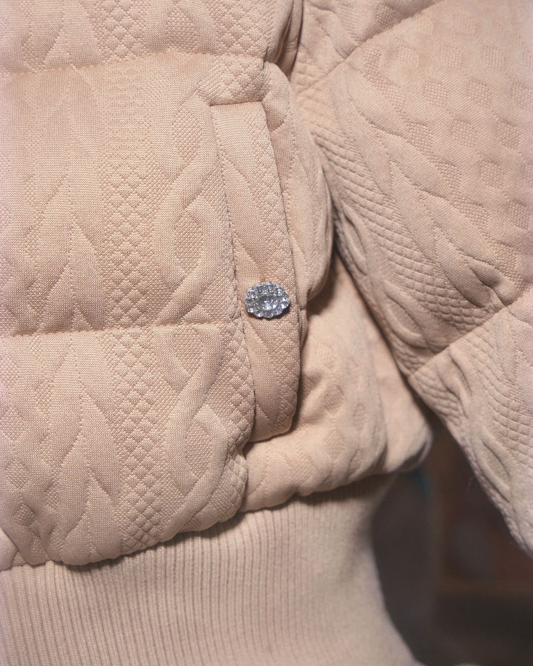 ファーフードケーブル柄ショートダウン ベージュ | ファッション通販