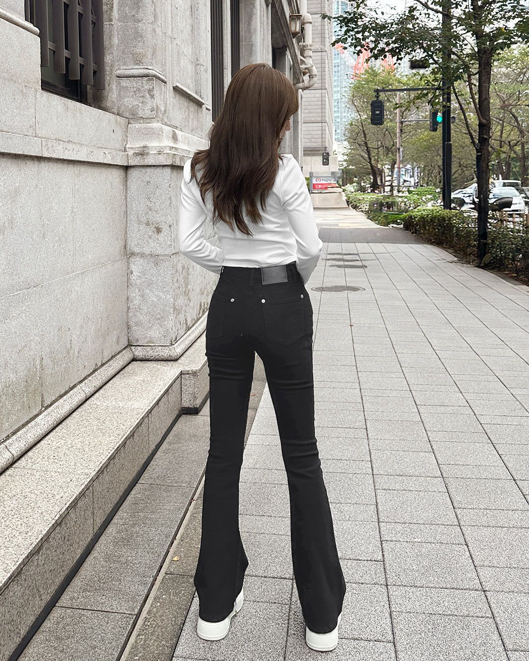 ★LOUIS VUITTON ストレートデニム 42 美脚　足長★ 美尻美脚デニム ブラック | ファッション通販＆メディアMyColor ～マイ