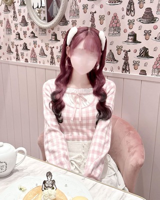 【新品タグ付き】ミシェルマカロン　ハニーミュウ　ギンガムチェックトップス 新品タグ付き】ミシェルマカロン ハニーミュウ ギンガムチェック